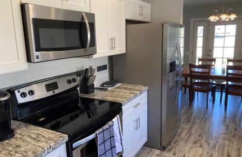 Villa De Paz House | Heated Pool, Hot Tub, Golf, Private Putting Green, Backyard Retreat!
