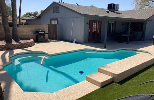 Villa De Paz House | Heated Pool, Hot Tub, Golf, Private Putting Green, Backyard Retreat!