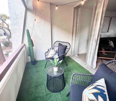 South Scottsdale House | Heated Pool & Hot Tub-walk To Old Town Condo!