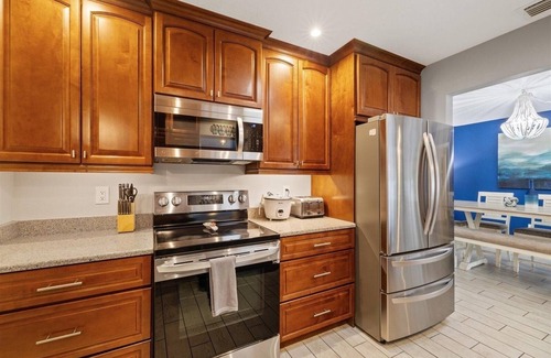 Bradenton House | Heated Pool, Near Anna Maria Island and IMG, 4 bdrms, 3 baths, 14 guests