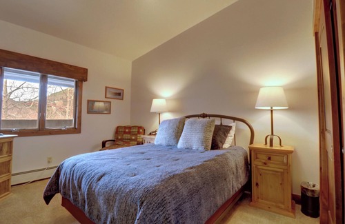 Copper Mountain Village Hotel | Heated Pool! Ski in/Walk out! Perfect Hotel Room CV210A