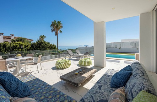 Sotogrande Villa | Heated Pool Villa/Sea & Gibraltar View