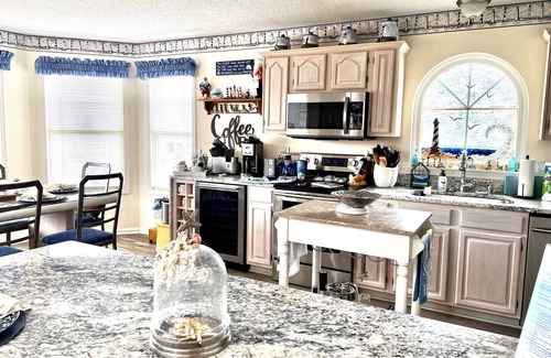 Holden Beach House | Heated private pool/tiki bar/daily tent service May-August