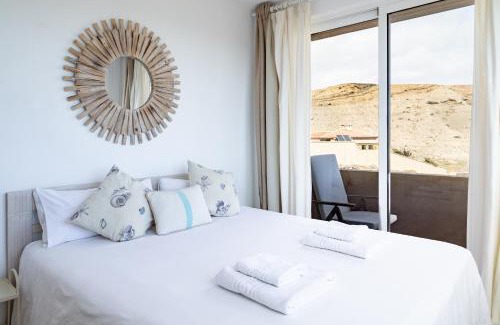 Arenas del Mar House | Heated Salt Pool, Jacuzzi & Seaside Spa Villa in MEDANO