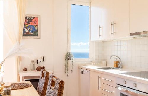 Arenas del Mar House | Heated Salt Pool, Jacuzzi & Seaside Spa Villa in MEDANO