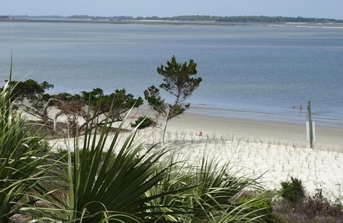 Tybee Island Apartment | Heavenly Beach Retreat - 1 Bedroom