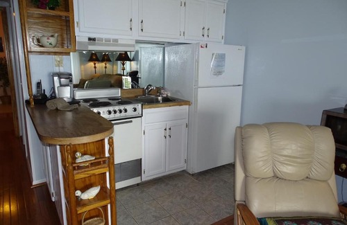 Tybee Island Apartment | Heavenly Beach Retreat - 1 Bedroom