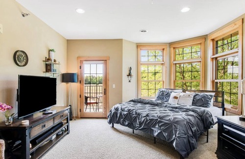 Three Lakes Apartment | Heavenly Bed’s with lake living, indoor pool, indoor/outdoor hot tubs, piers!