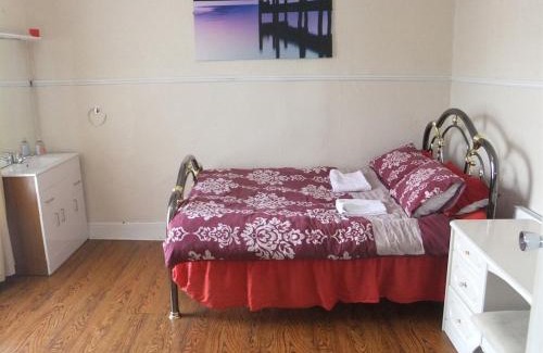 Sheffield Bed & Breakfast | Heavenly Nights Guest House