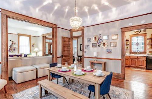 Hannon Park House | Heavenly on Hunter-Historic Grandeur-The Cannon