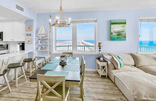 Navarre Beach Condo | Heavenly View: Stunning Luxury Unobstructed GulfFront Wraparound + Beach Service