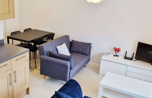 Looe House | Hedgehogs Home Sleeps 4