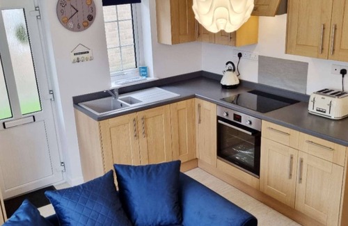 Looe House | Hedgehogs Home Sleeps 4