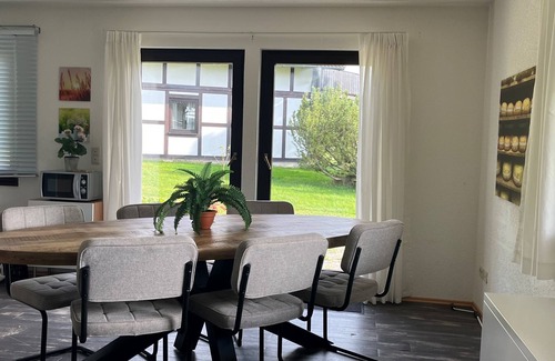 Frankenau House | Heerlijk 8-10 Persoons Vakantiehuis aan het Nationaalpark Kellerwald Edersee