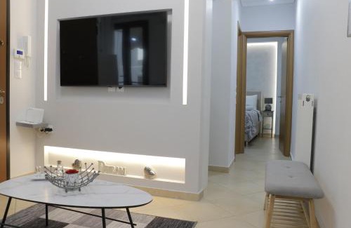 Ano Poli Apartment | Helen's Little Castle free private parking