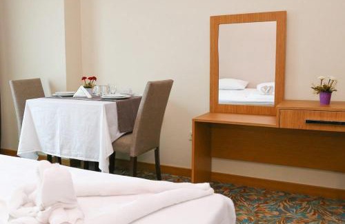Altinova Hotel | Helenapolis Otel