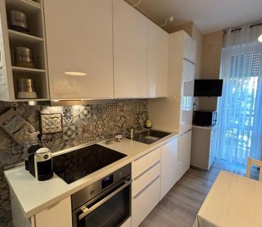 Milan Apartment | Helianthos Home