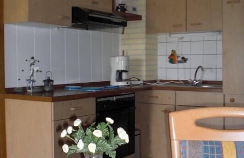 Mahring Apartment | Helle Ferienwohnung mit 2 Schlafzimmern und Balkon