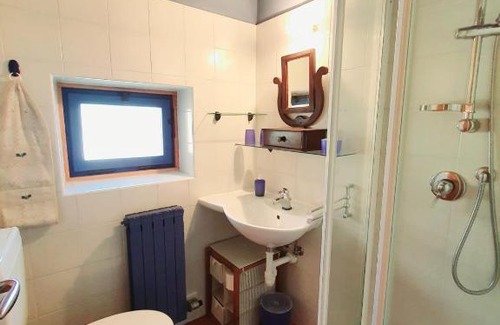 Bee Apartment | Hellen Apartment