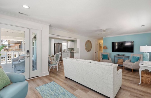 Nags Head House | Hello Sunshine: Shared Boat Slip