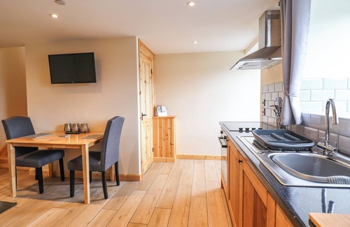 Llanwddyn Cottage | Hen Blaid