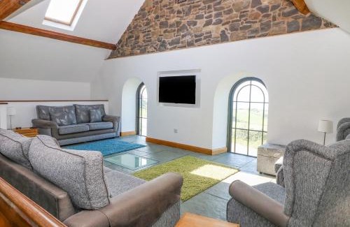 Gyrngoch House | Hen Gapel Seion