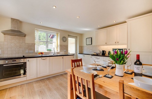 Aberhosan House | Hen Gapel - Three Bedroom House, Sleeps 4