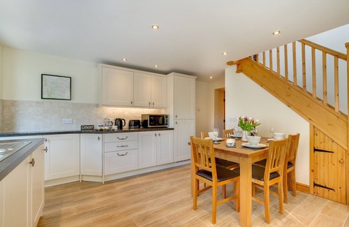 Aberhosan House | Hen Gapel - Three Bedroom House, Sleeps 4