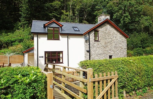 Aberhosan House | Hen Gapel - Three Bedroom House, Sleeps 4
