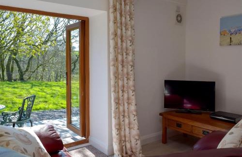 Llanybydder House | Hen Llaeth - Uk11209