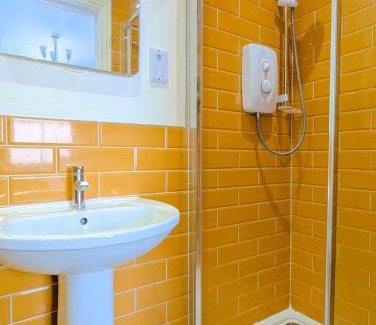 Brighton House | Hendon Street En-suite Homestay Rooms Nr Beach & Walk to Cafes