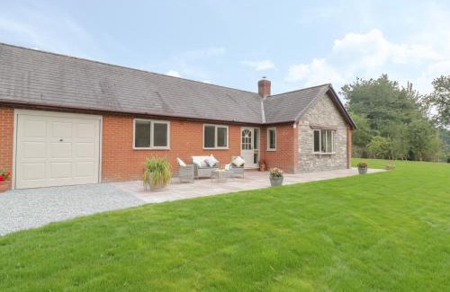 Pennant Melangell House | Hendre