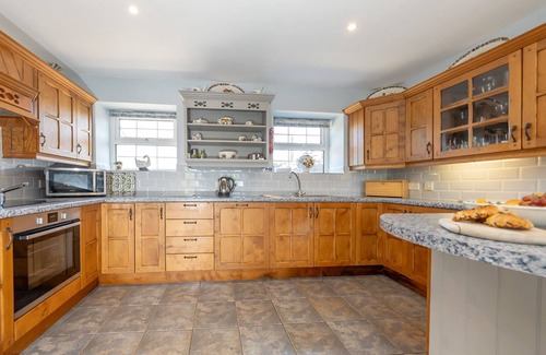 Criccieth Other | Hendre | Traditional Farmhouse Holiday Cottage