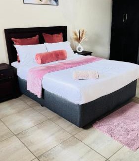 Groot Drakenstein House | Hendrinas Guesthouse
