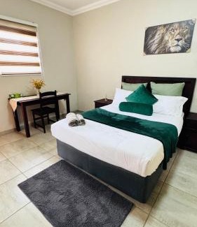 Groot Drakenstein House | Hendrinas Guesthouse