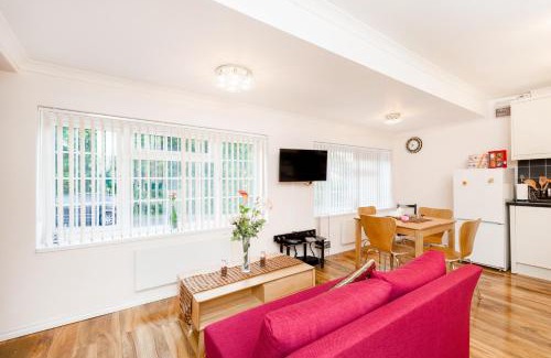 Henley-on-Thames House | Henley-on-Thames Studio Apartment
