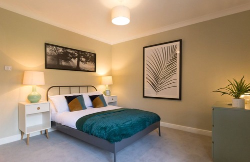 Norwich Cottage | Henrietta House | Walking Distance to Norwich City Centre!