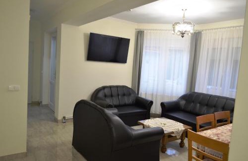 Hajduszoboszlo House | Henrietta - Violetta Apartman
