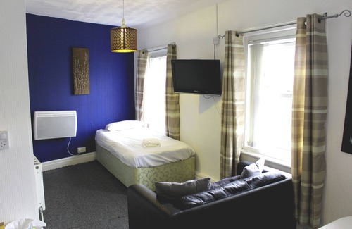 South Shore Hotel | Henson Hotel