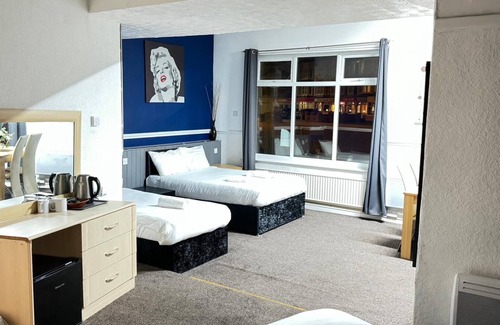 South Shore Hotel | Henson Hotel