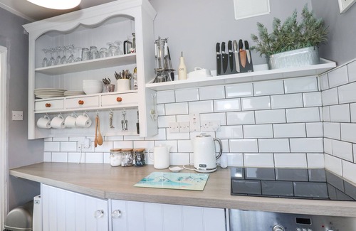 Snettisham Cottage | HERBIES COTTAGE, family friendly, with open fire in Snettisham