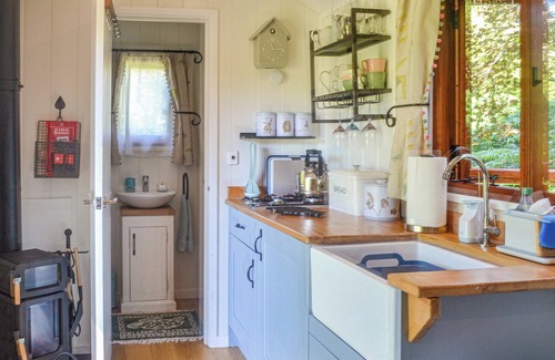Llangadog Cottage | Herdwick Hut Mountain Retreat