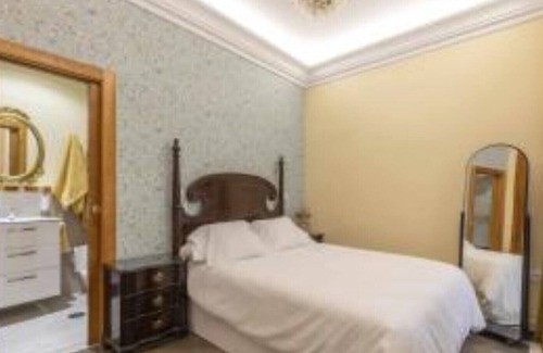Centro - Sagrario Apartment | Here at Casa En Granada