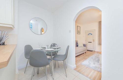 Meole Brace Apartment | Hereford Road Shrewsbury Cottage