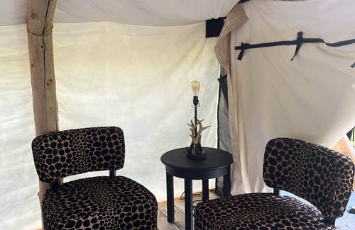 Bozeman Cabin | HERITAGE RANCH 'COWBOY' GLAMPING TENT" (1)