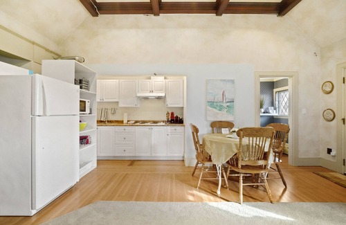 Kerrisdale House | Heritage Tavistock Mansion 4 BR+Office Near YVR+Golf+UBC