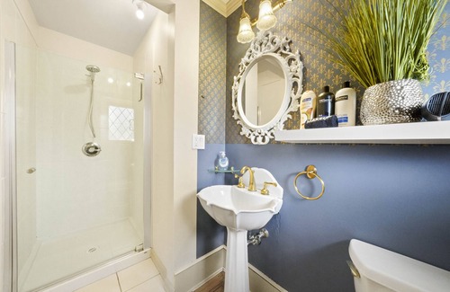 Kerrisdale House | Heritage Tavistock Mansion 4 BR+Office Near YVR+Golf+UBC