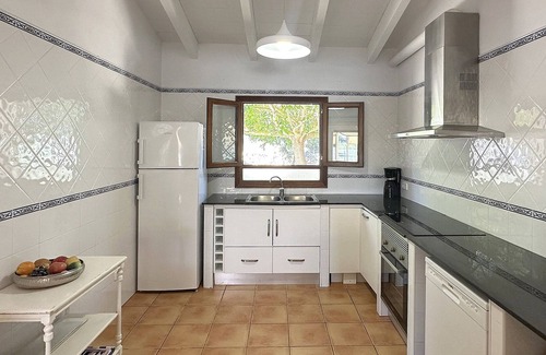 Maria de la Salut Ski Chalet | Hermosa Casa con Gran Privacidad en Pleno Centro de Mallorca