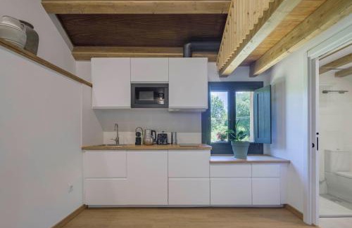 Vigo Ski Chalet | Hermoso molino a pie de río by CABANA Rentals