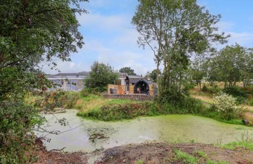 Oswestry House | Heron Pod